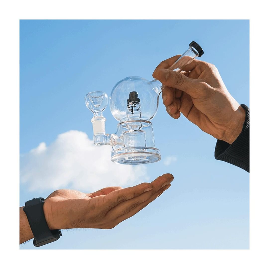 HEMPER Snow Globe Bong - view 2