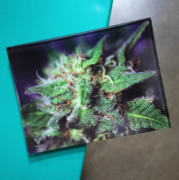 Blue Dream Glass Rollin' Tray - view 7